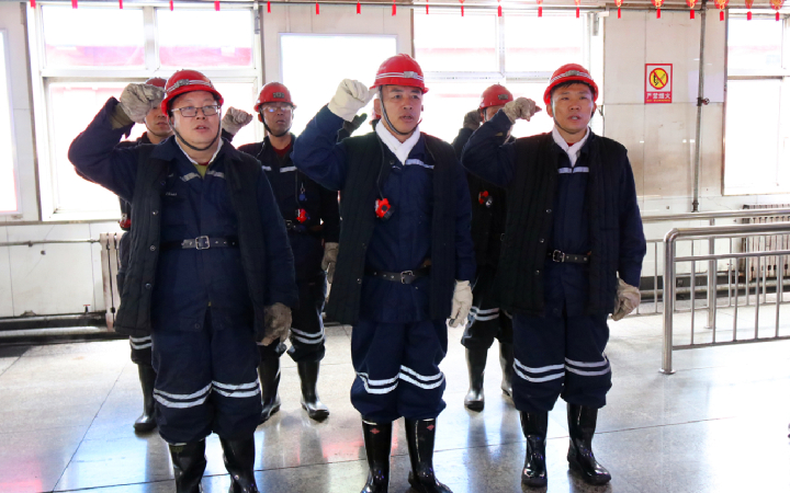 連曉陽(yáng) 鎮(zhèn)城底1_副本.jpg